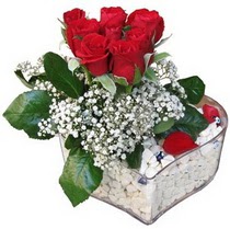  �i�ek sipari�i G�lba�� �i�ek�iler  kalp mika i�erisinde 7 adet kirmizi g�l