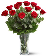 11 adet k�rm�z� g�l vazoda  G�lba�� �i�ek yolla , �i�ek g�nder , �i�ek�i  