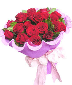 12 adet k�rm�z� g�lden g�rsel buket  G�lba�� �i�ek kaliteli taze ve ucuz �i�ekler 