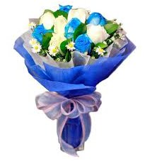 5 mavi g�l 6 beyaz g�lden buket  G�lba��na �i�ek , �i�ek�i , �i�ek�ilik 
