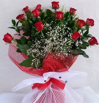 K�z isteme �i�e�i buketi 13 adet k�rm�z� g�l  Ankaradaki �i�ek�iler G�lba�� cicek , cicekci 