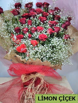 K�z isteme �i�e�i buketi 33 k�rm�z� g�lden  G�lba�� �i�ek sipari�i yurti�i ve yurtd��� �i�ek sipari�i 