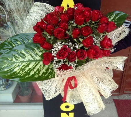 41 adet k�rm�z� g�l K�z isteme �i�e�i buketi  G�lba�� anneler g�n� �i�ek yolla 