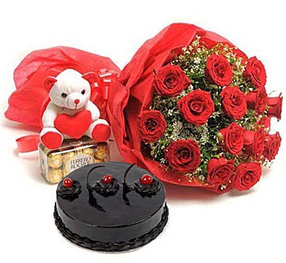12 kırmızı gül ayıcık çikolata ve yaş pasta  Ankara Gölbaşı 14 şubat sevgililer günü çiçek   