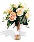  Gölbaşı çiçekçi güvenli kaliteli hızlı çiçek  6 adet sari gül ve cam vazo
