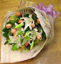  G�lba�� �i�ek sipari�i yurti�i ve yurtd��� �i�ek sipari�i  11 ADET G�L VE 1 ADET KAZABLANKA
