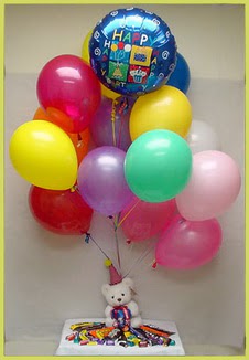  G�lba�� �i�ek kaliteli taze ve ucuz �i�ekler  Sevdiklerinize 17 adet u�an balon demeti yollayin.