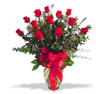 çiçek siparisi 11 adet kirmizi gül cam vazo  Gölbaşı ankara çiçek gönderme sitemiz güvenlidir 