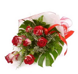 �i�ek g�nder 9 adet kirmizi g�l buketi  Ankara �i�ek�i G�lba�� �nternetten �i�ek sipari�i 