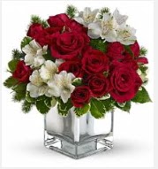 11 adet kırmızı gül ve beyaz kır çiçekleri  Ankara Gölbaşındaki çiçekçiler ankara çiçek satışı 