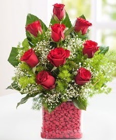 Cam içerisinde 9 adet kırmızı gül  Gölbaşı çiçek siparişi yurtiçi ve yurtdışı çiçek siparişi 