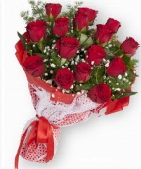 11 adet kırmızı gül buketi  Ankara Gölbaşı çiçek gönderme 