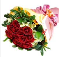 12 adet k�rm�z� g�l ve papatyalar  G�lba��na �i�ek , �i�ek�i , �i�ek�ilik 