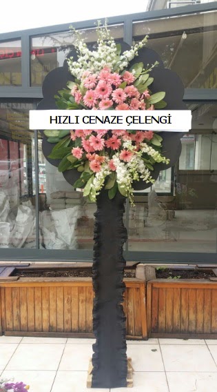 H�zl� cenaze �i�e�i �elengi  Ankara G�lba�� �i�ek�i uluslararas� �i�ek g�nderme 