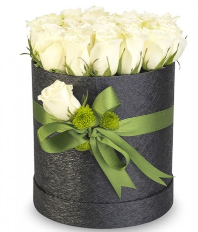 27 adet beyaz gülden görsel kutu çiçeği  Gölbaşı çiçek yolla online çiçekçi , çiçek siparişi  